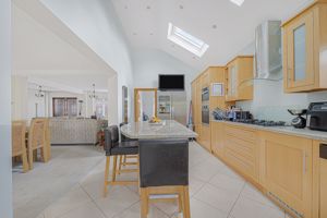 Photo 16- click for photo gallery